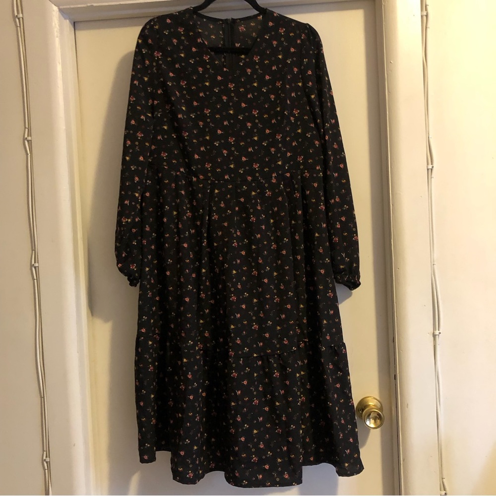 ❤️Midi Floral Black Tiered Dress Size XL